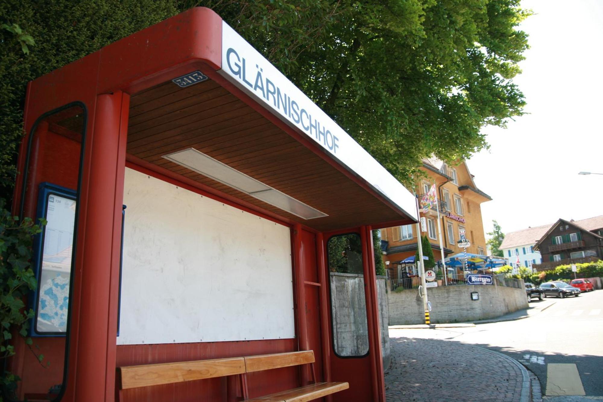 Hotel Glaernisch Hof Horgen Exterior photo