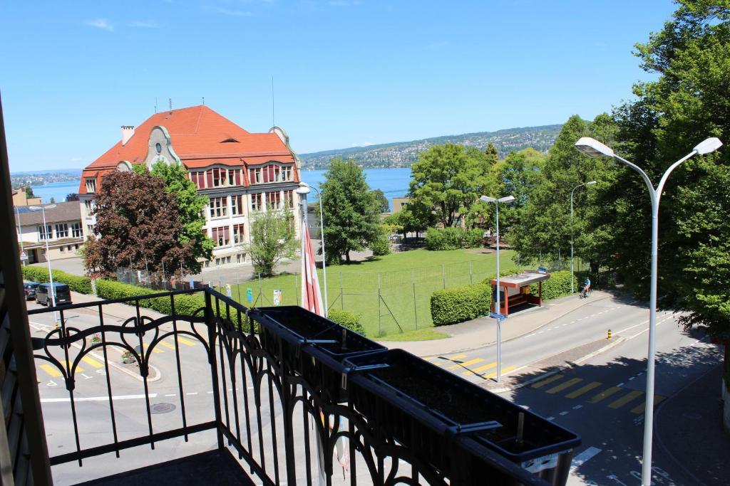 Hotel Glaernisch Hof Horgen Room photo